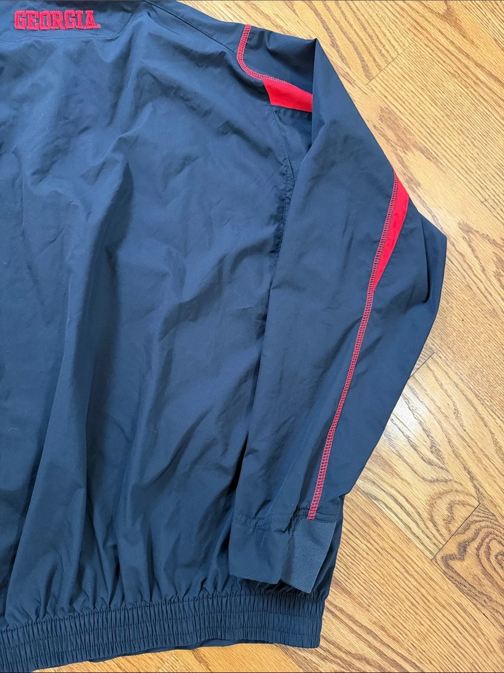 Nike Georgia Bulldogs Quarter Zip Pullover. Size Medium. Like New Condition. UGA